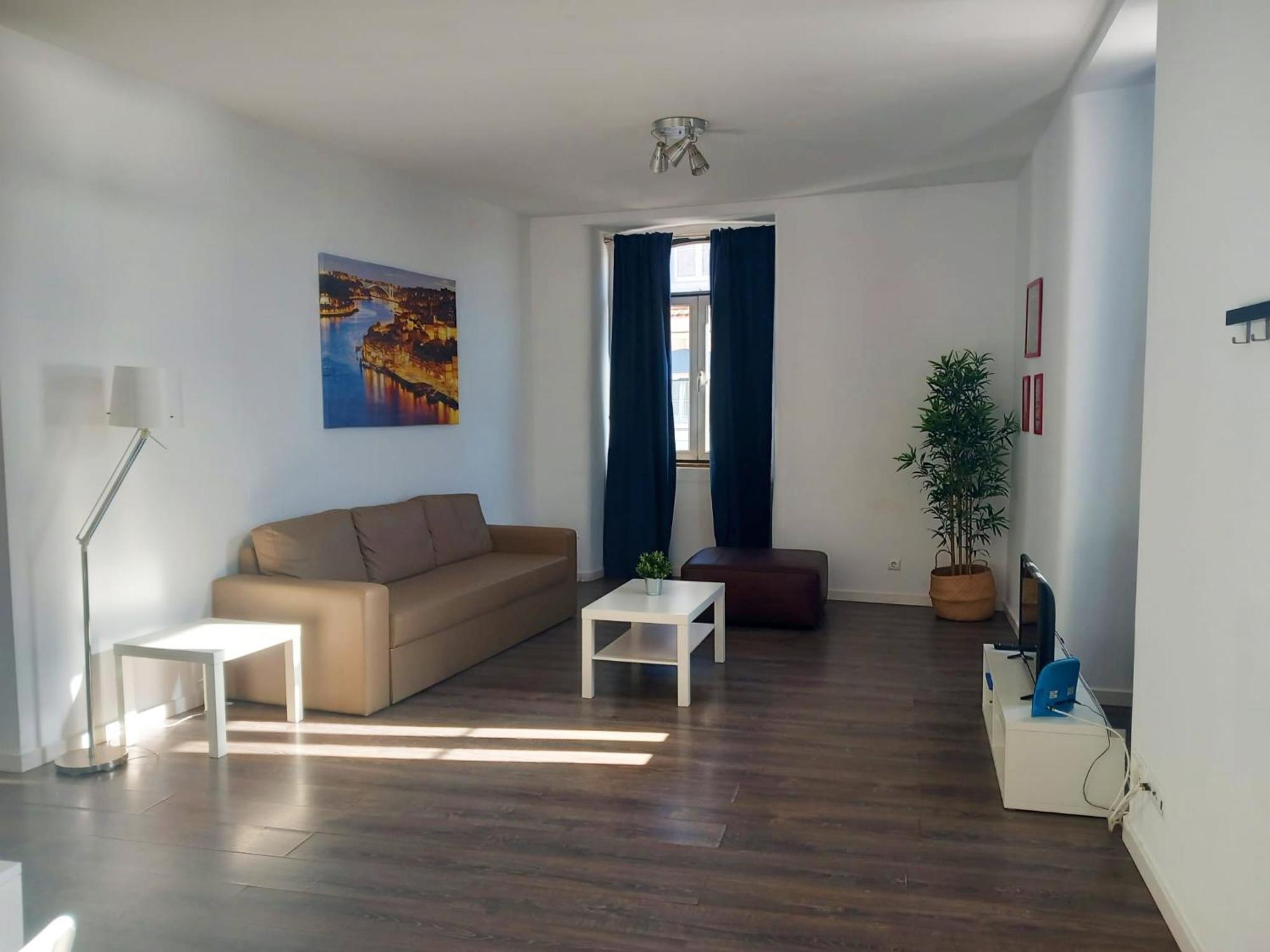Cais Do Sodre (adults Only) * Lisboa