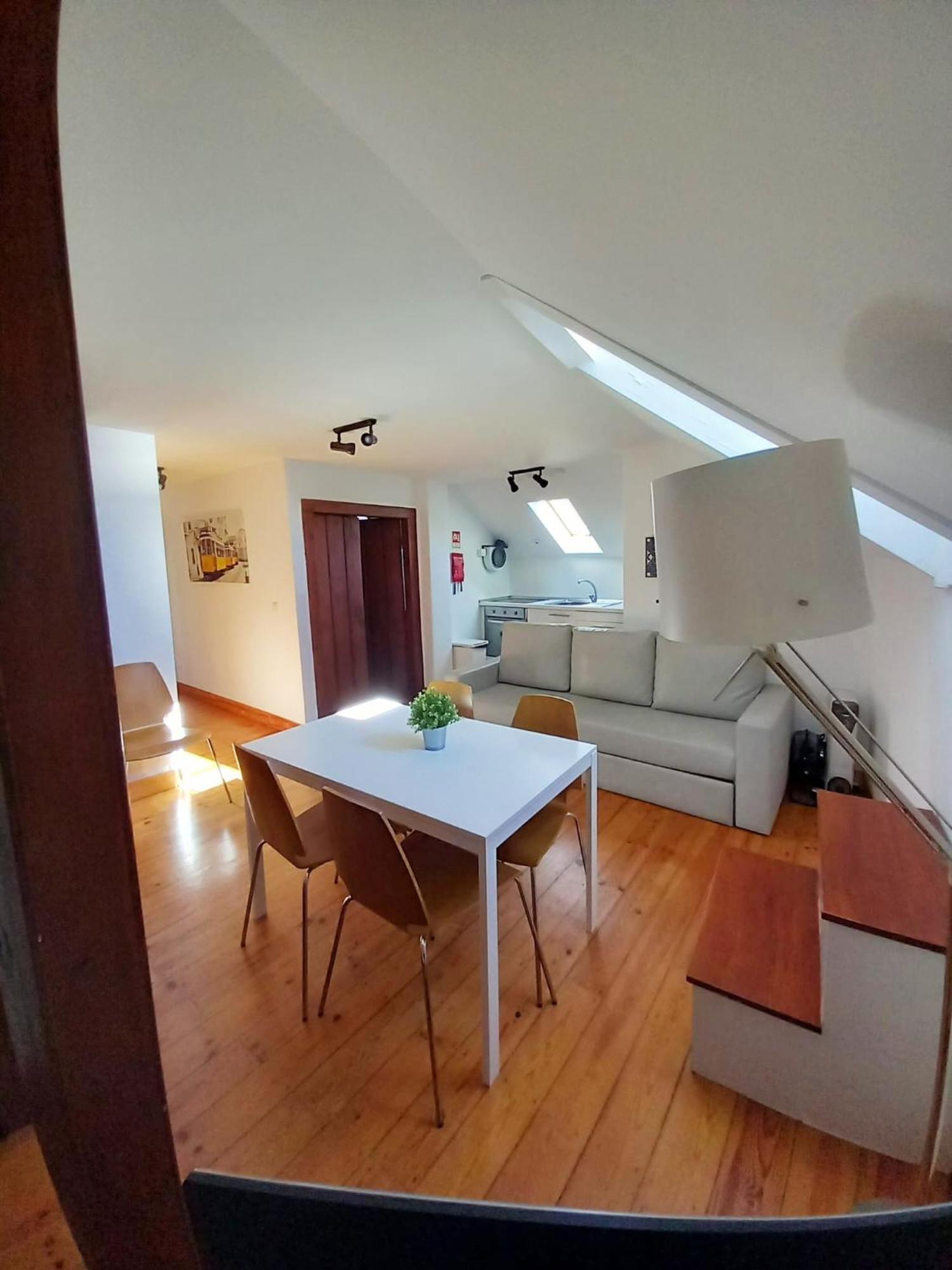 Cais Do Sodre (adults Only) Lisboa